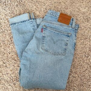 Levi's Light Wash Skinny Jeans - Pale Blue Denim